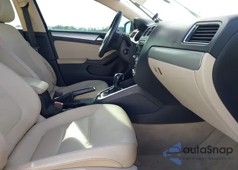 2013 Volkswagen Jetta 2.5L Se from USA, damaged, VIN 3VWDX7AJ7DM355079